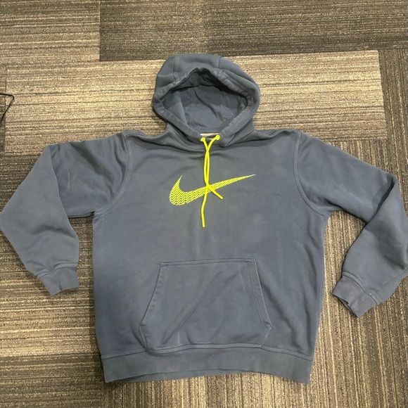 Nike Tops - Nike hoodie